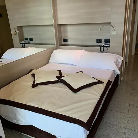 San Carlo 4* リニャーノ・サッビアドーロ